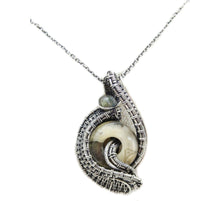 Load image into Gallery viewer, Handcrafted Agate Mini-Woven Donut Pendant with Labradorite Accent - Sterling Silver Necklace