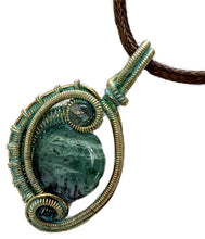 Load image into Gallery viewer, Verdigris Mini Woven Circle Gemstone Pendant in Brass
