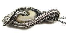 Load image into Gallery viewer, Handcrafted Agate Mini-Woven Donut Pendant with Labradorite Accent - Sterling Silver Necklace